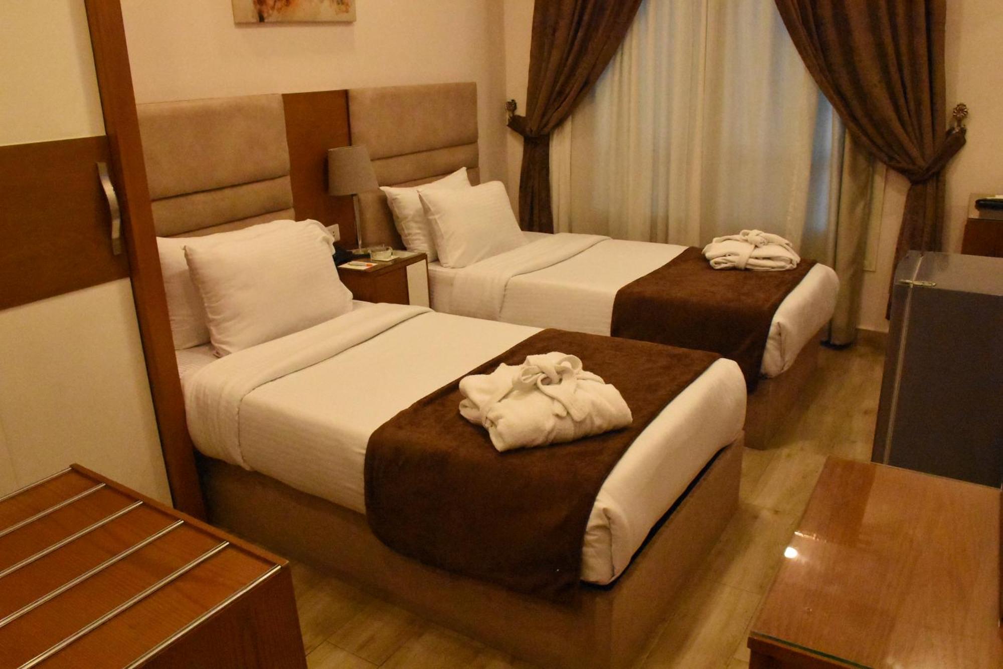 Jewel Zamalek Hotel Giza Bagian luar foto