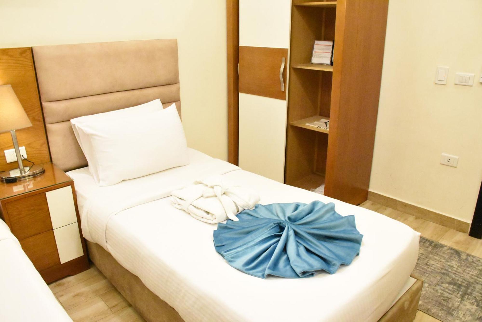 Jewel Zamalek Hotel Giza Bagian luar foto