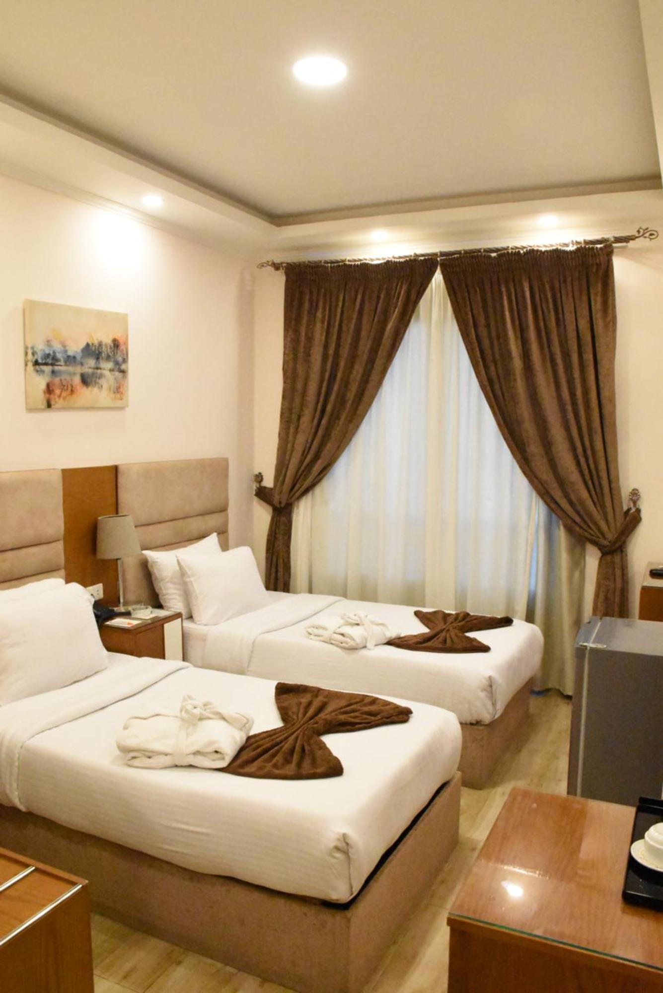 Jewel Zamalek Hotel Giza Bagian luar foto