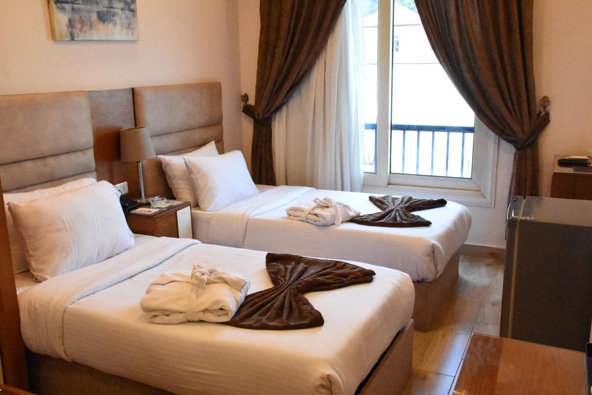 Jewel Zamalek Hotel Giza Bagian luar foto
